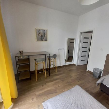 Geodezyjna'70 Cozy Rooms P1 Warschau Exterior foto